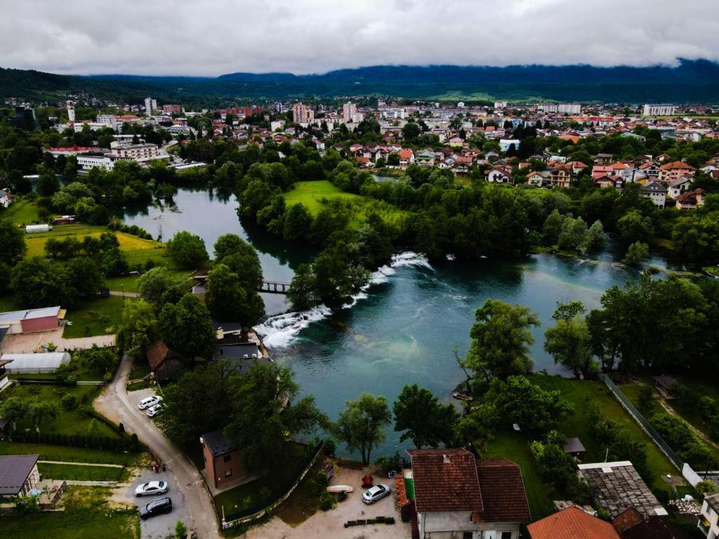 Holiday Home Waterfall View Bihać Exteriér fotografie