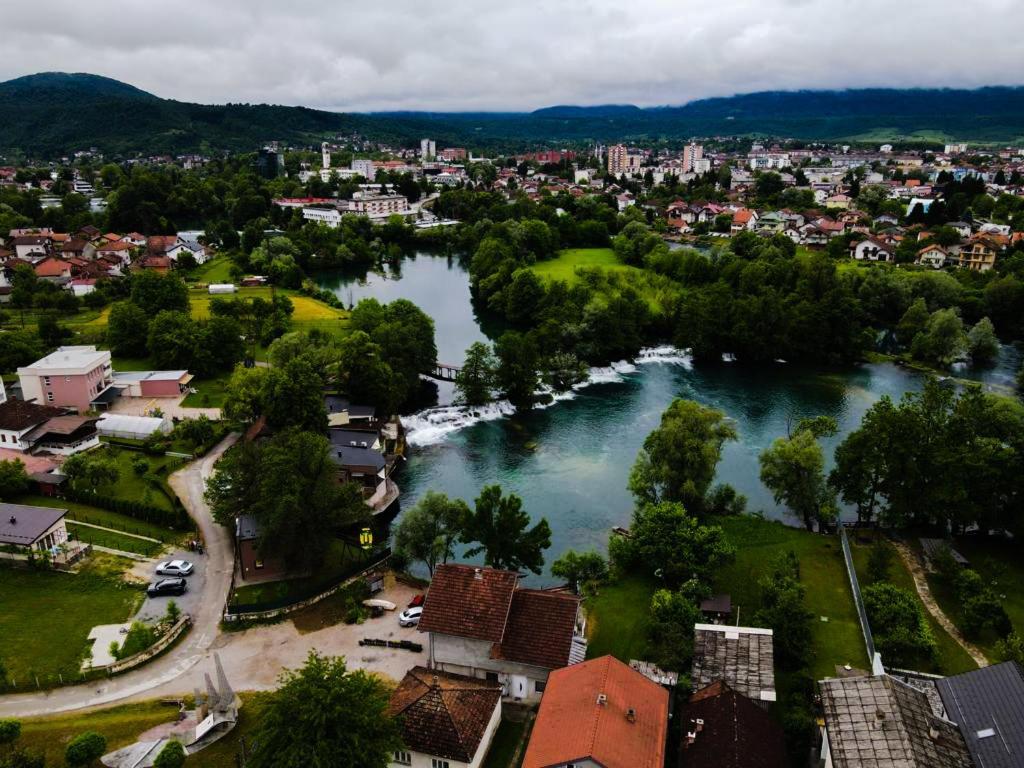 Holiday Home Waterfall View Bihać Exteriér fotografie