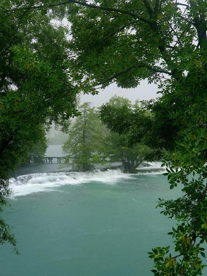 Holiday Home Waterfall View Bihać Exteriér fotografie